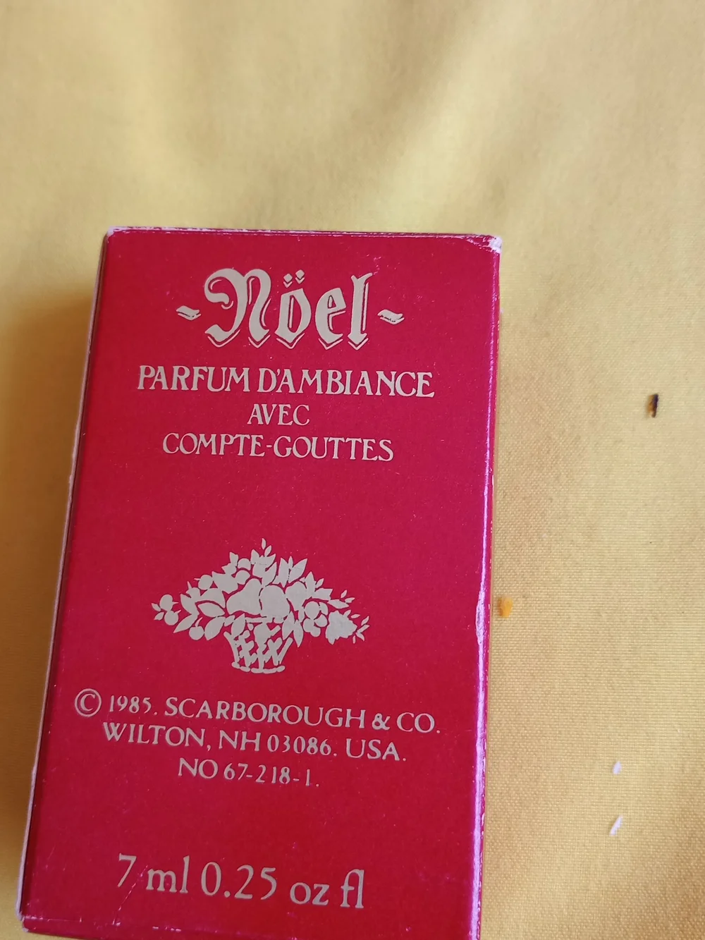 Noël Environmental Oil with Dropper - Red New In box